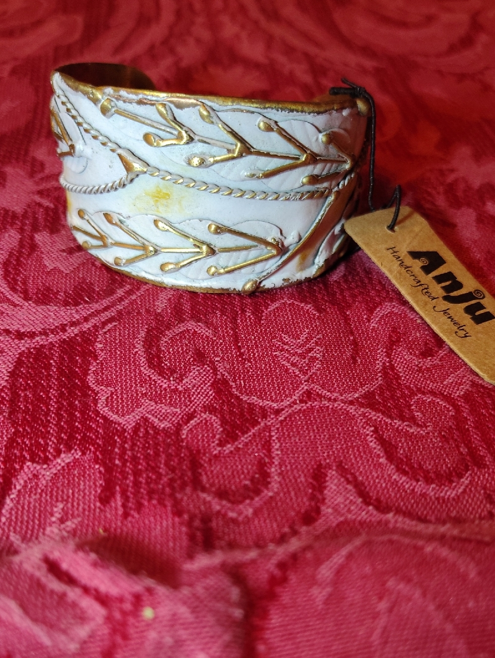 Anju Handcrafted White & Gold Leaf Cuff Bracelet